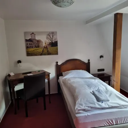 Braugasthaus מלון נאומבורג